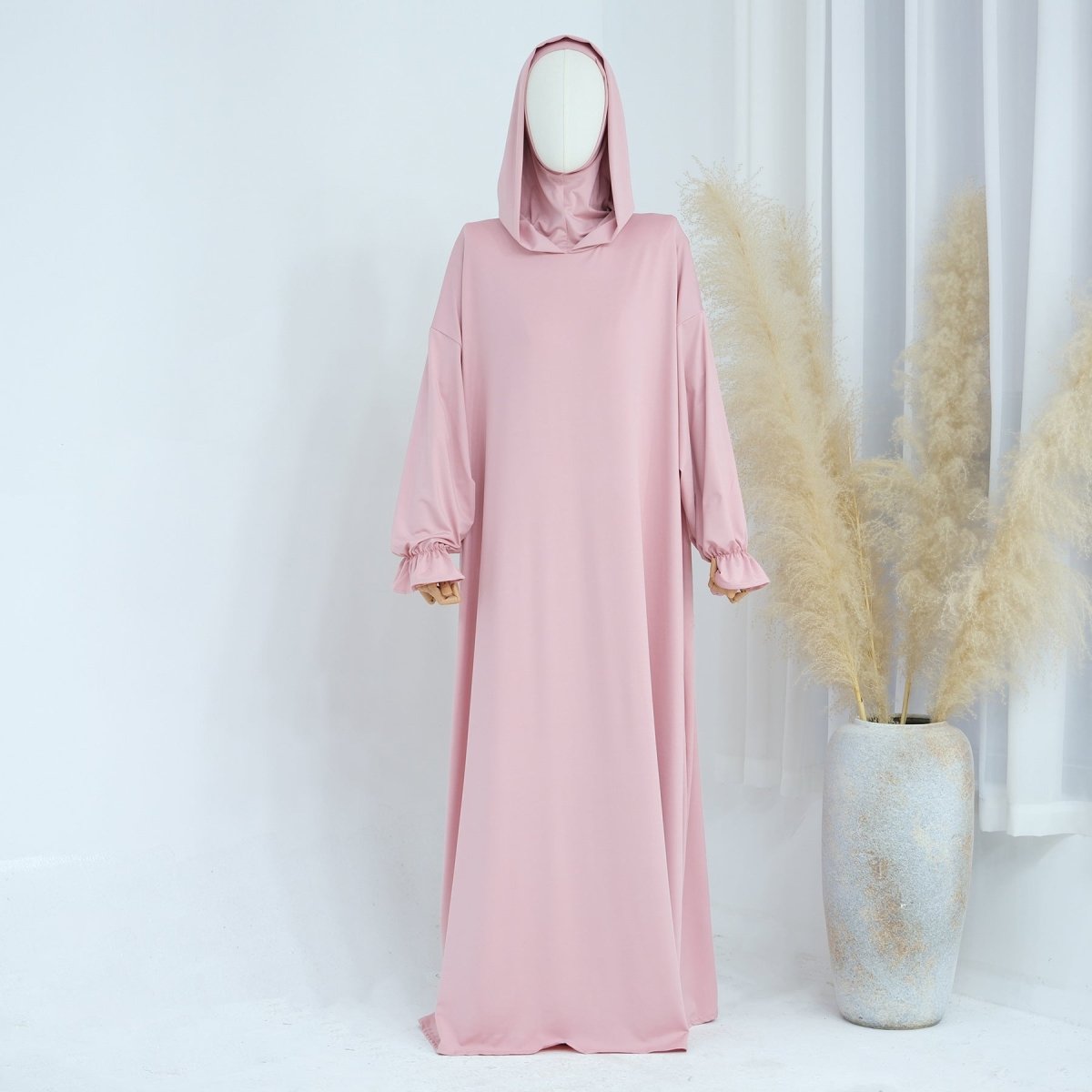 Collection d'Abayas Casual à Capuche Modest | Robes Ton sur Ton avec Manches Bouffantes (MJ021)