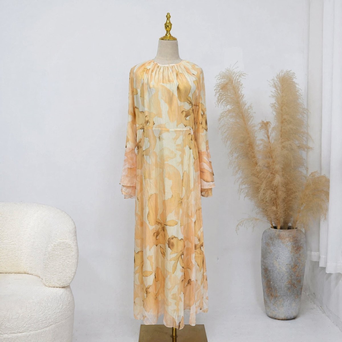 Robe maxi imprimée aquarelle à double couche et manches évasées (MS479)