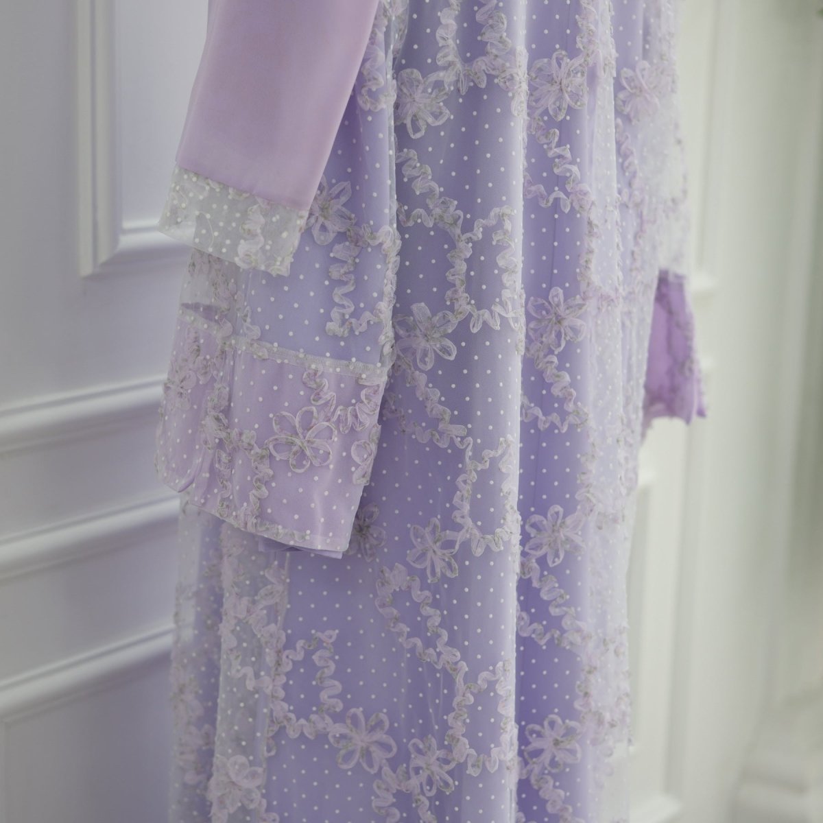 Abaya ouverte en mesh floral 3D (MOA288)