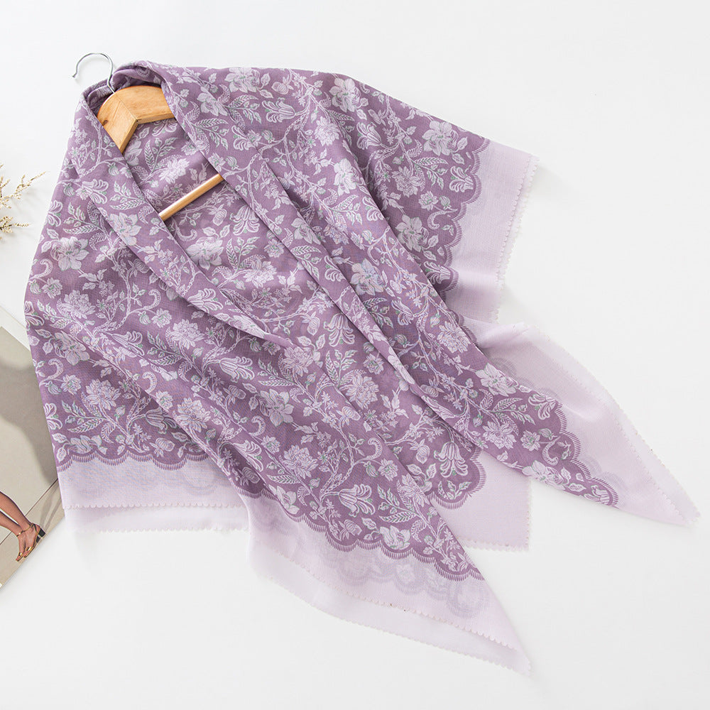Hijab en voile MH072 à imprimé floral carré, à bordure ondulée