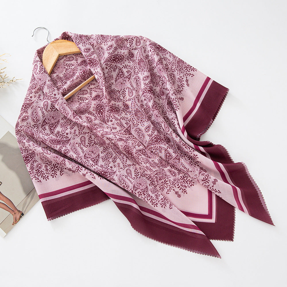 Hijab en voile MH072 à imprimé floral carré, à bordure ondulée