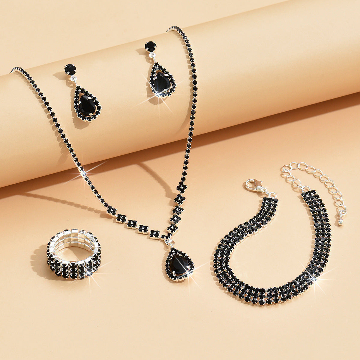 Collier et boucles d'oreilles pendantes MAC181 en zircons diamantés étincelants